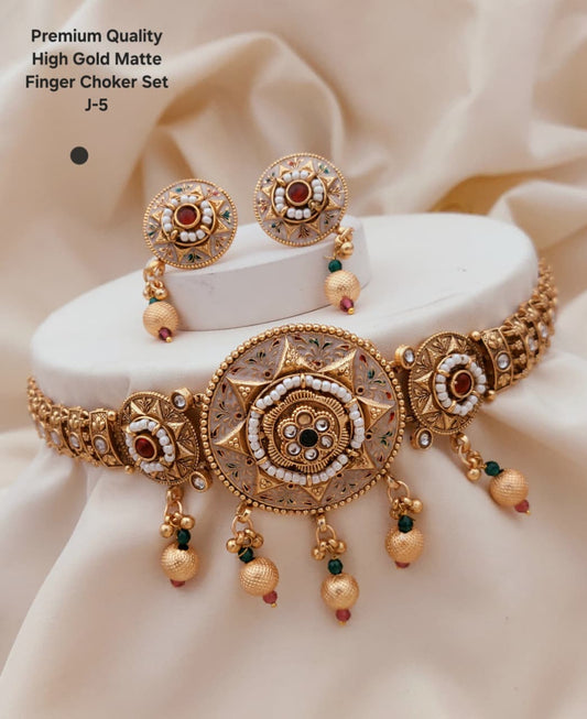 Choker set